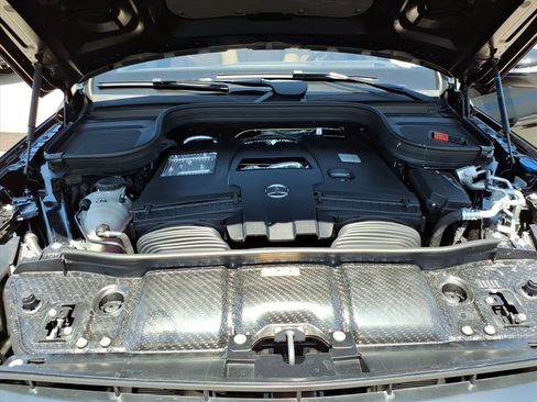 New 2026 Mercedes-Benz GLS 580 4MATIC image 10