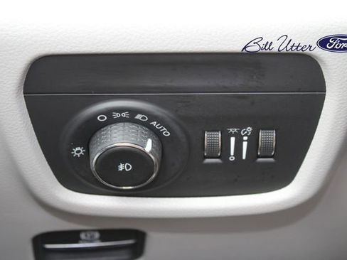 Used 2021 Jeep Grand Cherokee L Overland w/ Advanced Protech Group III AWD/4WD image 23