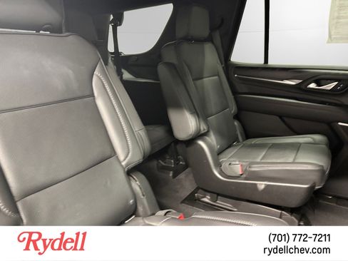 Used 2021 GMC Yukon Denali w/ Denali Premium Package image 18