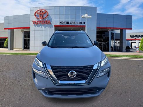 Used 2021 Nissan Rogue SL w/ Premium Package image 5