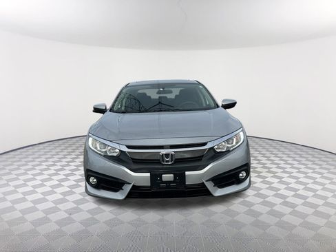 Used 2017 Honda Civic EX-T image 2