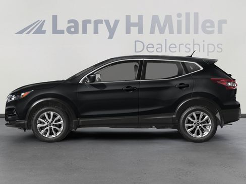 Used 2020 Nissan Rogue Sport S w/ Appearance Package FWD image 3