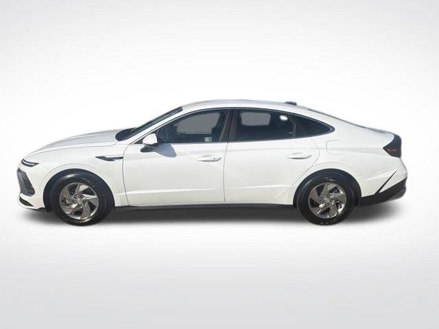 Used 2025 Hyundai Sonata SE FWD image 6