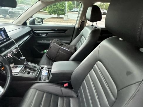 Used 2025 Honda CR-V EX-L image 3