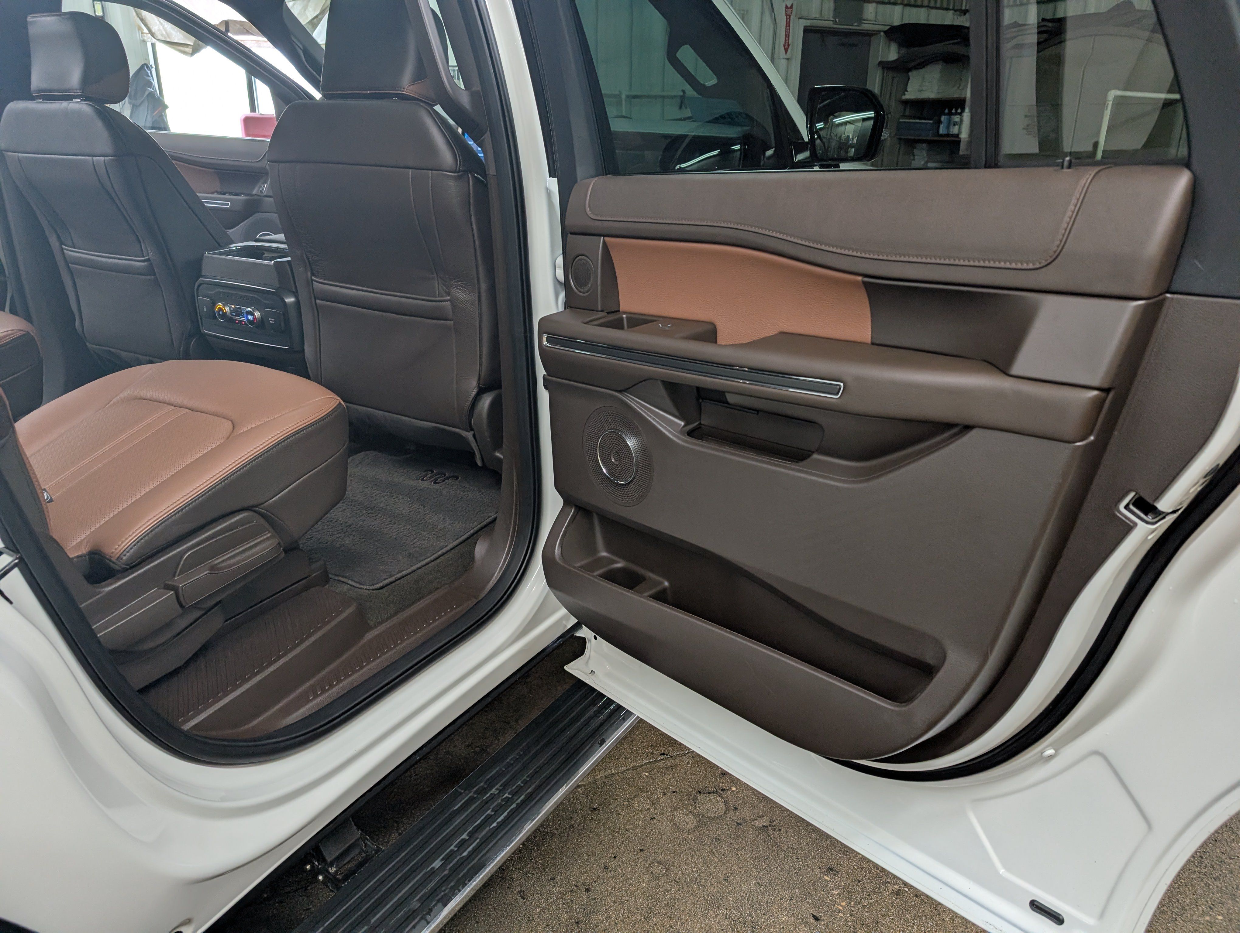 Used 2024 Ford Expedition Max King Ranch AWD/4WD image 6