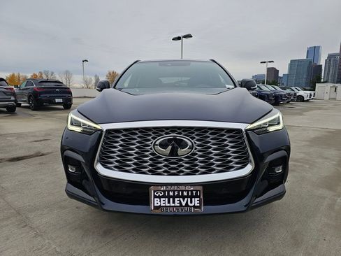 Certified 2023 INFINITI QX55 Essential image 3