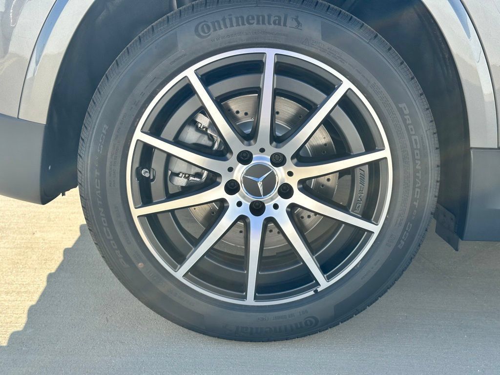 Used 2025 Mercedes-Benz GLA 35 AMG 4MATIC image 15