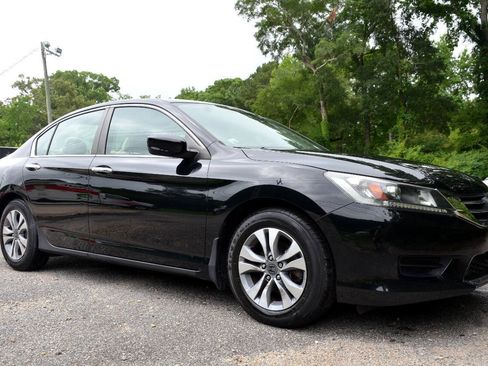 Used 2014 Honda Accord LX image 4