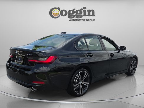 Certified 2023 BMW 330i Sedan w/ Premium Package RWD image 5