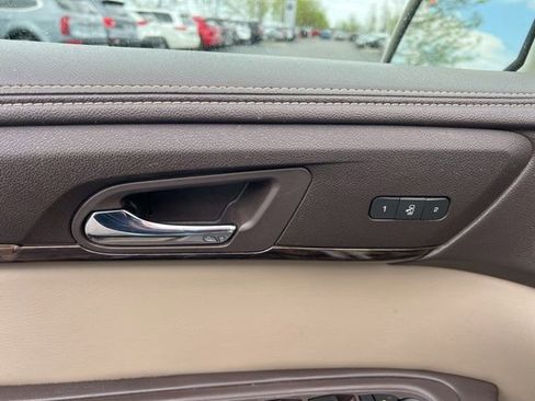 Used 2014 GMC Acadia Denali image 24