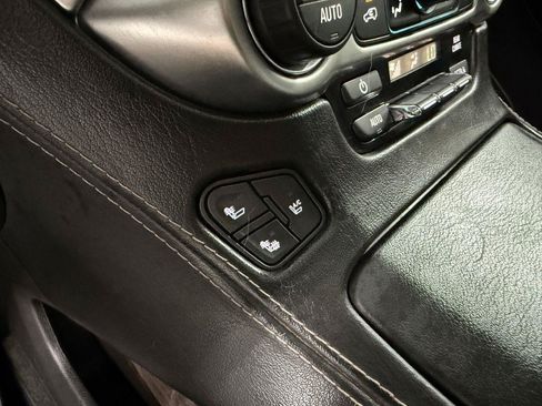 Used 2016 Chevrolet Tahoe LTZ AWD/4WD image 24