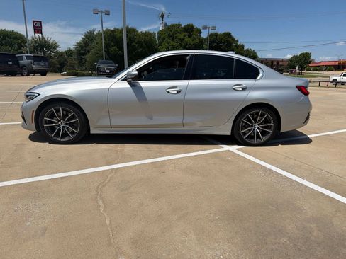 Used 2020 BMW 330i Sedan w/ Convenience Package RWD image 2
