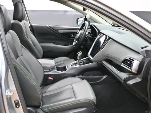 Used 2025 Subaru Outback Onyx Edition image 34