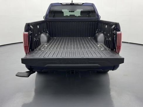 Used 2023 Toyota Tundra Platinum AWD/4WD image 27