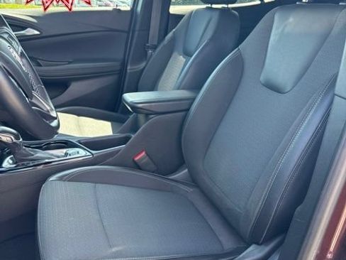 Used 2022 Buick Encore GX Preferred AWD/4WD image 7