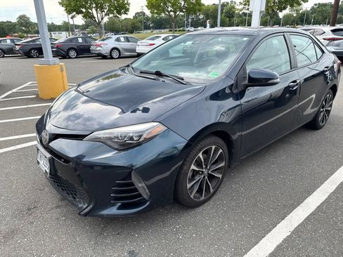 Used 2017 Toyota Corolla SE FWD image 12