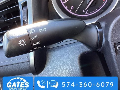 Used 2022 Toyota Camry XLE image 22