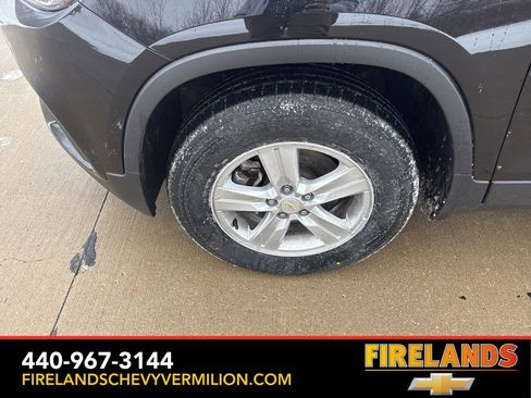 Certified 2022 Chevrolet Trax LS w/ Tint and Cruise Package image 49