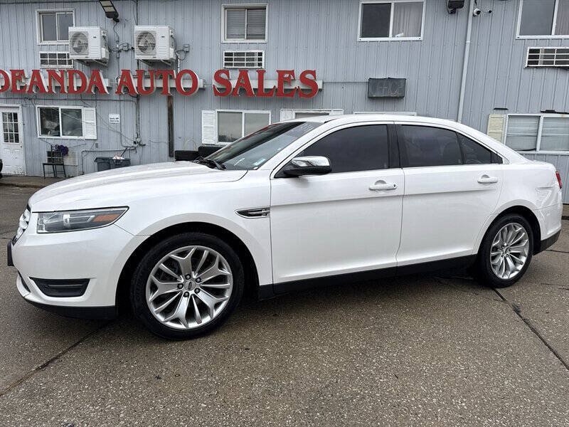 Used 2016 Ford Taurus Limited FWD image 2