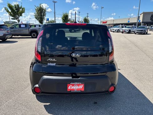 Used 2014 Kia Soul FWD image 4