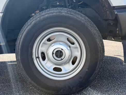 Used 2024 Ford F250 XL AWD/4WD image 18