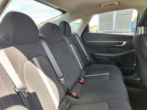 Certified 2022 Hyundai Sonata SE w/ Cargo Package image 15