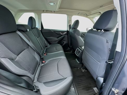 Used 2023 Subaru Forester Premium AWD/4WD image 19