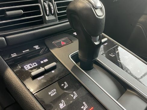 Used 2022 Porsche Macan image 18