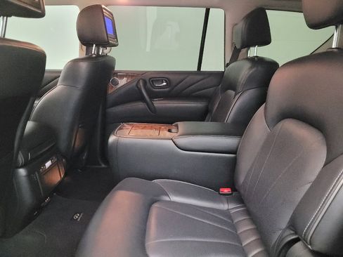 Used 2015 INFINITI QX80 2WD w/ Deluxe Technology Package image 18