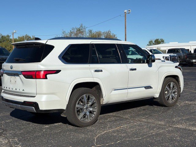 Used 2023 Toyota Sequoia Capstone AWD/4WD image 6