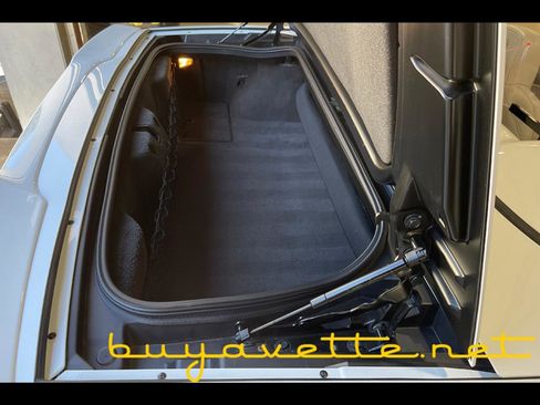 Used 2013 Chevrolet Corvette Grand Sport w/ 2LT Preferred Equipment Group image 27