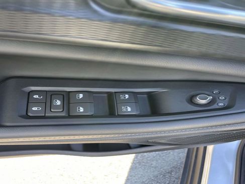 Used 2024 Jeep Grand Cherokee Altitude image 16