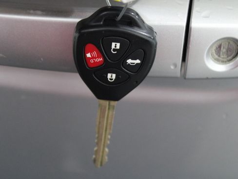 Used 2017 Toyota 4Runner SR5 image 16