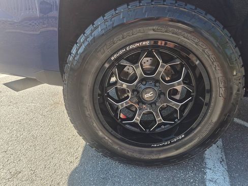 Used 2014 Chevrolet Silverado 1500 LTZ Z71 w/ LTZ Plus Package RWD image 11