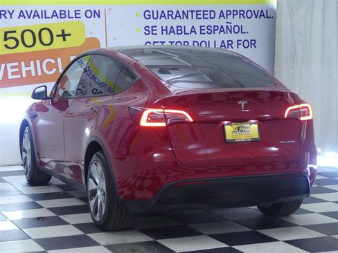 Used 2023 Tesla Model Y Long Range AWD/4WD image 5
