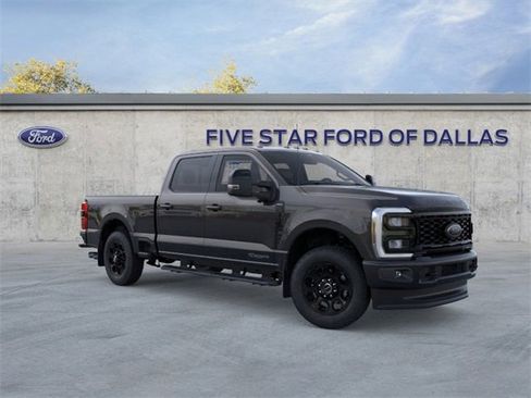 New 2026 Ford F250 Lariat w/ Black Appearance Package image 7