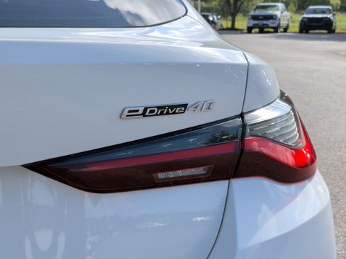 Certified 2023 BMW i4 eDrive40 w/ M Sport Package RWD image 11