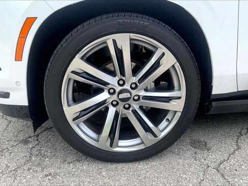 Certified 2026 Cadillac Escalade Platinum Sport AWD/4WD image 9