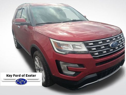 Used 2017 Ford Explorer Limited w/ Equipment Group 301A AWD/4WD image 2