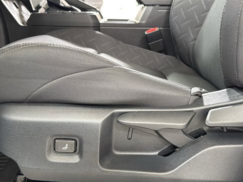 Certified 2025 Toyota Tacoma SR image 14