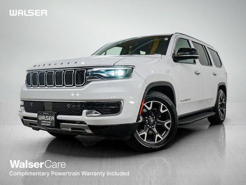 Used 2023 Jeep Wagoneer Series III w/ Preferred Equipment Group AWD/4WD image 1