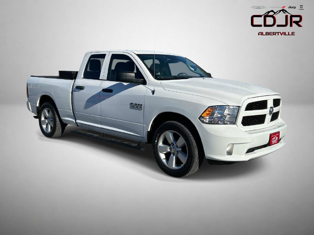 Used 2015 RAM 1500 Express RWD image 1