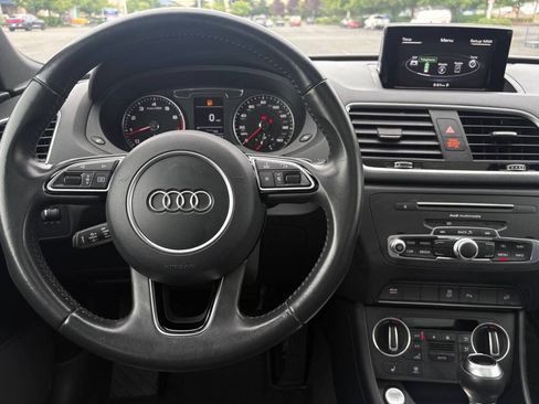 Used 2018 Audi Q3 2.0T Premium w/ Convenience Package AWD/4WD image 12