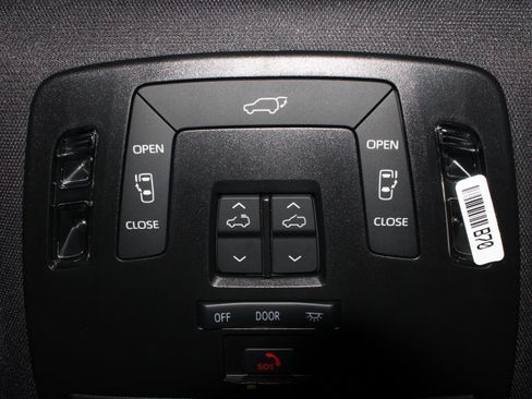 New 2026 Toyota Sienna XLE Woodland Edition AWD/4WD image 14