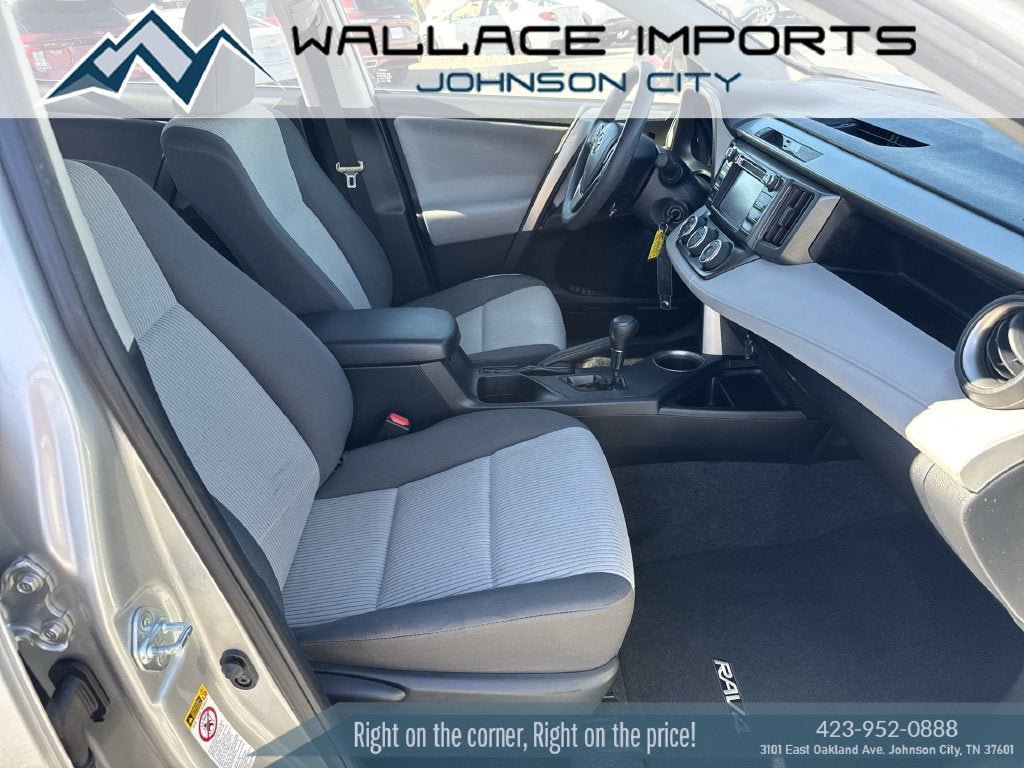 Used 2015 Toyota RAV4 LE AWD/4WD image 35