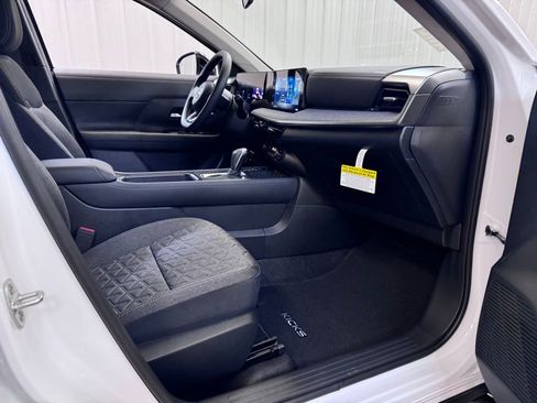 Certified 2026 Nissan Kicks SV w/ SV Premium Package AWD/4WD image 24