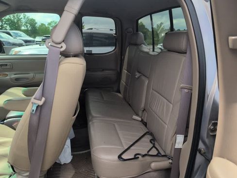 Used 2000 Toyota Tundra SR5 RWD image 7