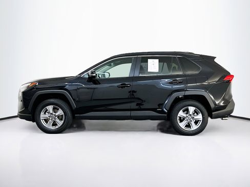 Used 2025 Toyota RAV4 XLE image 4