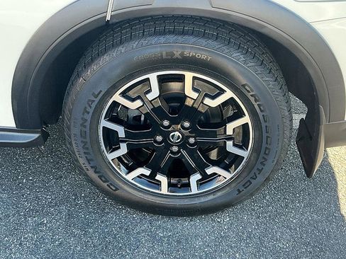 Certified 2020 Nissan Pathfinder SL image 8