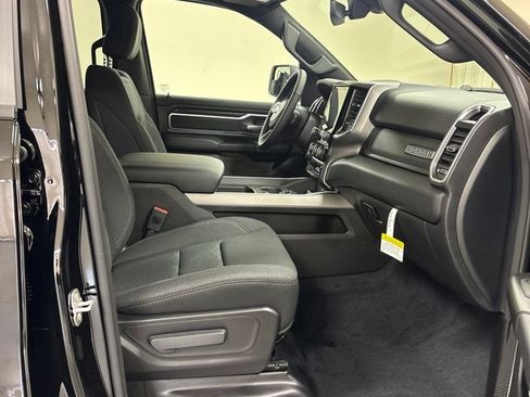 New 2026 RAM 1500 4x4 Crew Cab image 23